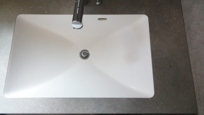 アイカ工業スタイリッシュカウンターの組み合わせを紹介 坪の平屋でコンパクトな暮らし